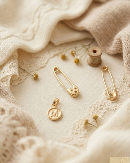 NODRIZA CON DIJE EN LETRA PERSONALIZADO ORO DE 18K