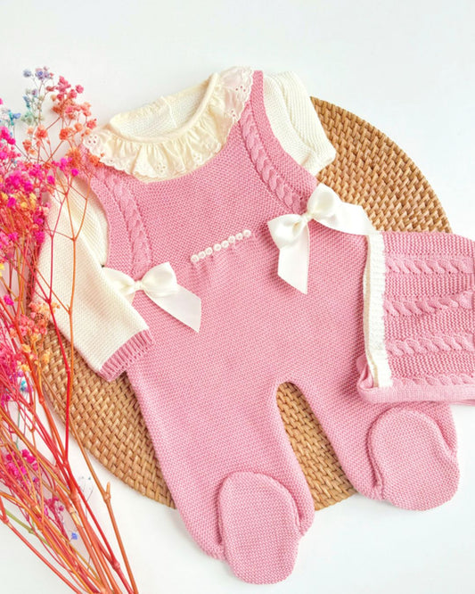 PRIMERA PUESTA PAULA ROSA EMPOLVADO