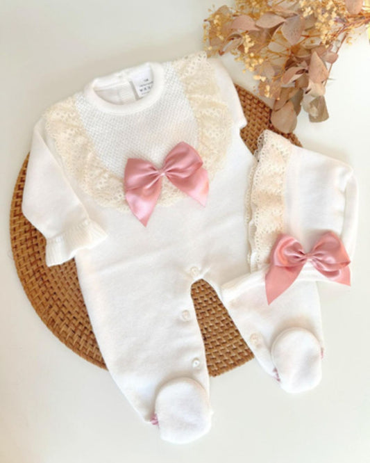 PRIMERA PUESTA SALMA PERLA ROSA EMPOLVADO