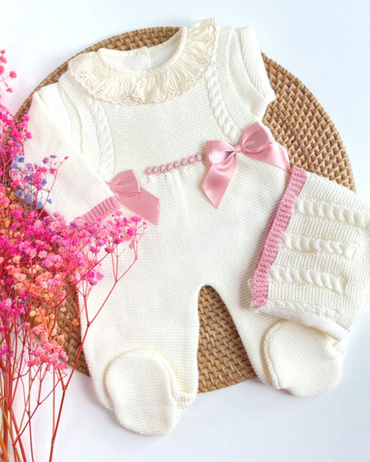 PRIMERA PUESTA PAULA PERLA ROSA