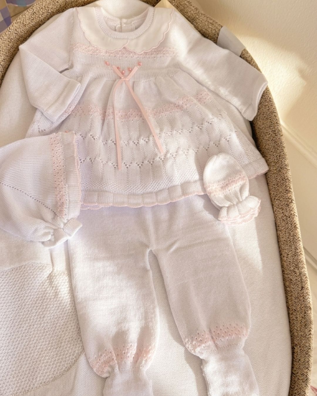 PRIMERA PUESTA  EMILY BLANCO ROSA