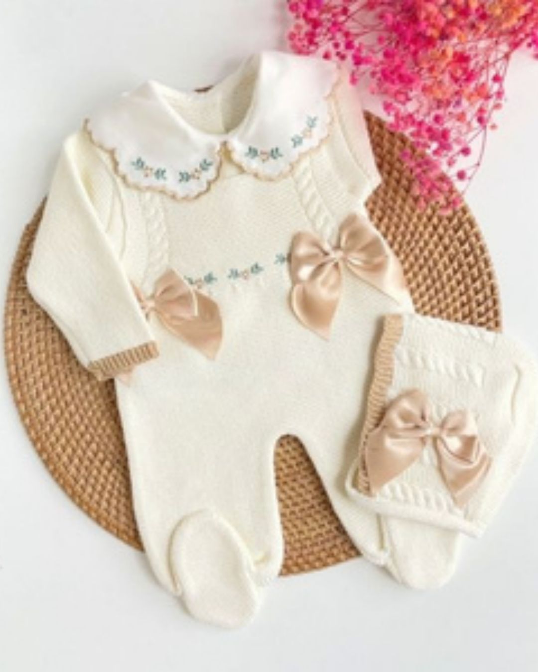 PRIMERA PUESTA PAULA FLORES CAMEL
