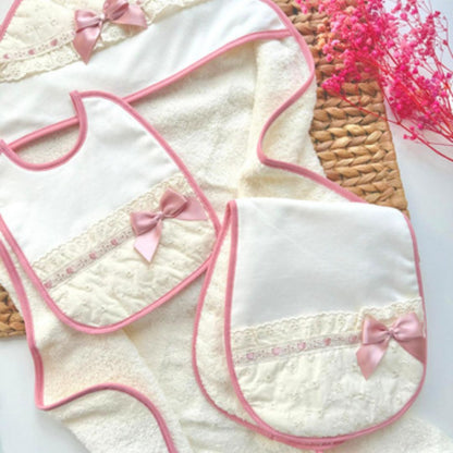 SET DE TOALALS Y BABEROS PERLA ROSA EMPOLVADO