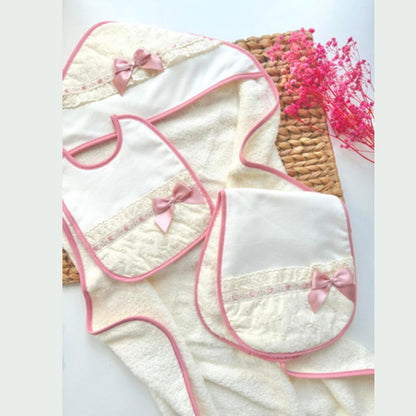 SET DE TOALALS Y BABEROS PERLA ROSA EMPOLVADO